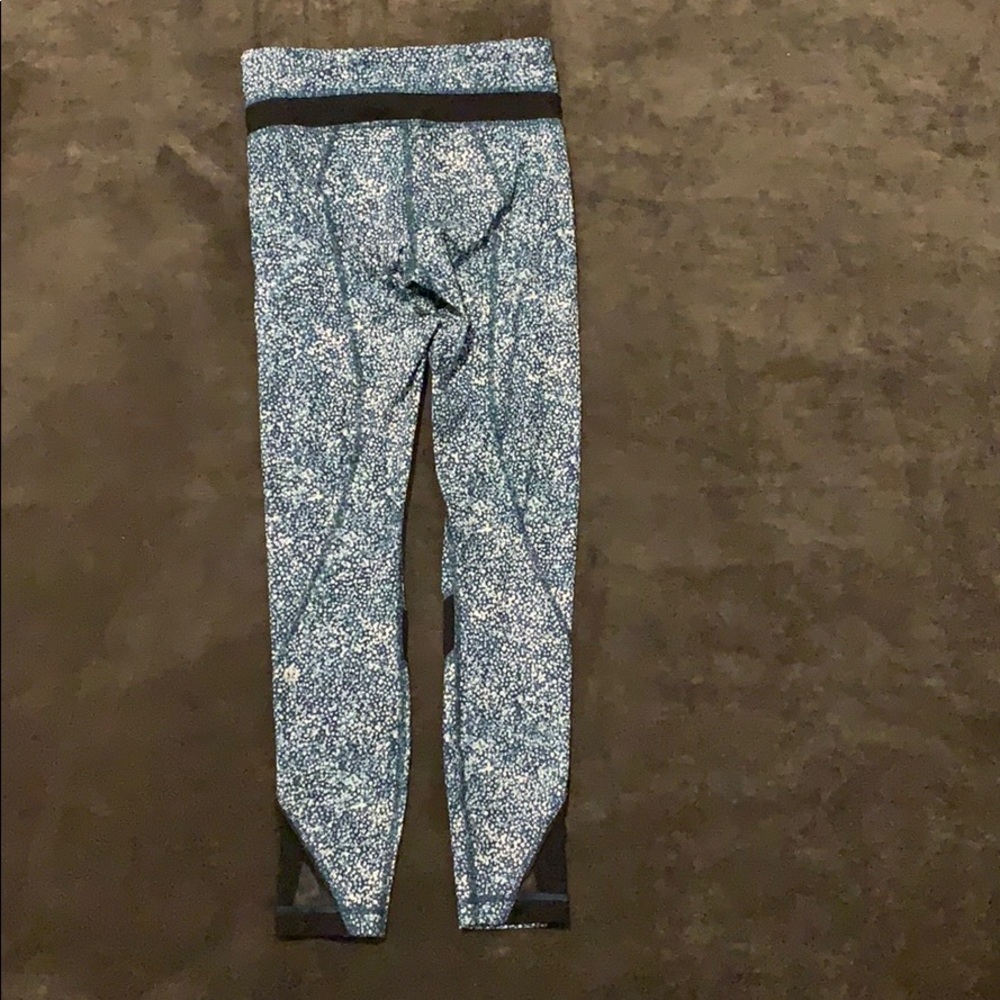 Lululemon leggings (2) - Picture 6 of 7